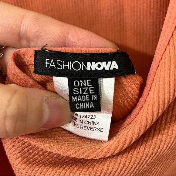 Fashion Nova Pink Salmon Halter Neck Backless Ribbed Thong Bodysuit - Picture 8 of 9